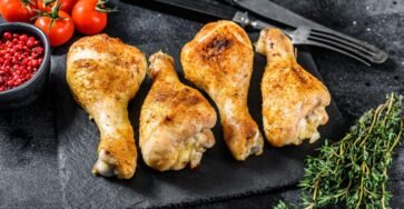 Oven baked chicken drumsticks with crispy skin and golden color